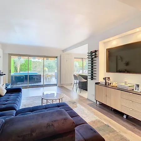 Luxueux 3 Pieces, Terrasse Unique,tres Bien Situe Apartment *
